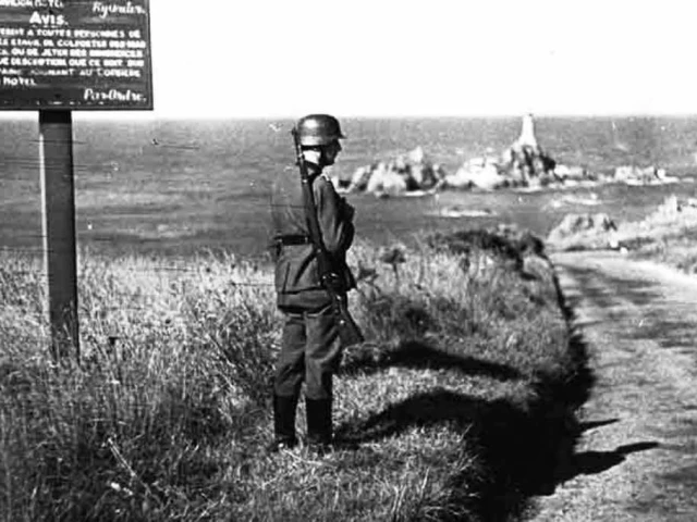 Protecting Corbiere Lighthouse from the British